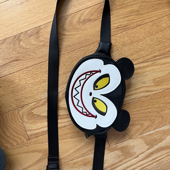 Disney x Tim Burton Fanny Pack - Picture 1 of 3